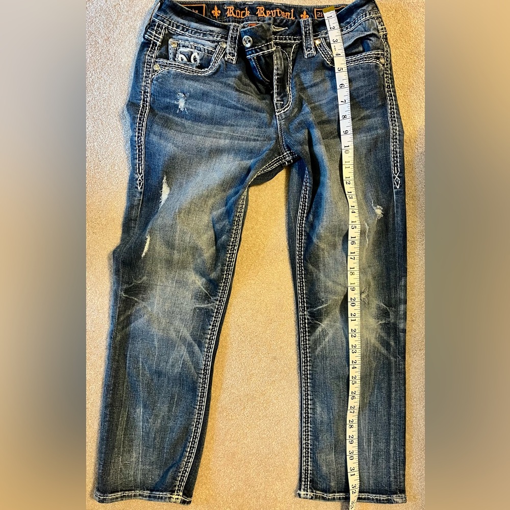 Rock Revival Ebba Crop Jeans sz 28 Relaxed fit, excellent condition